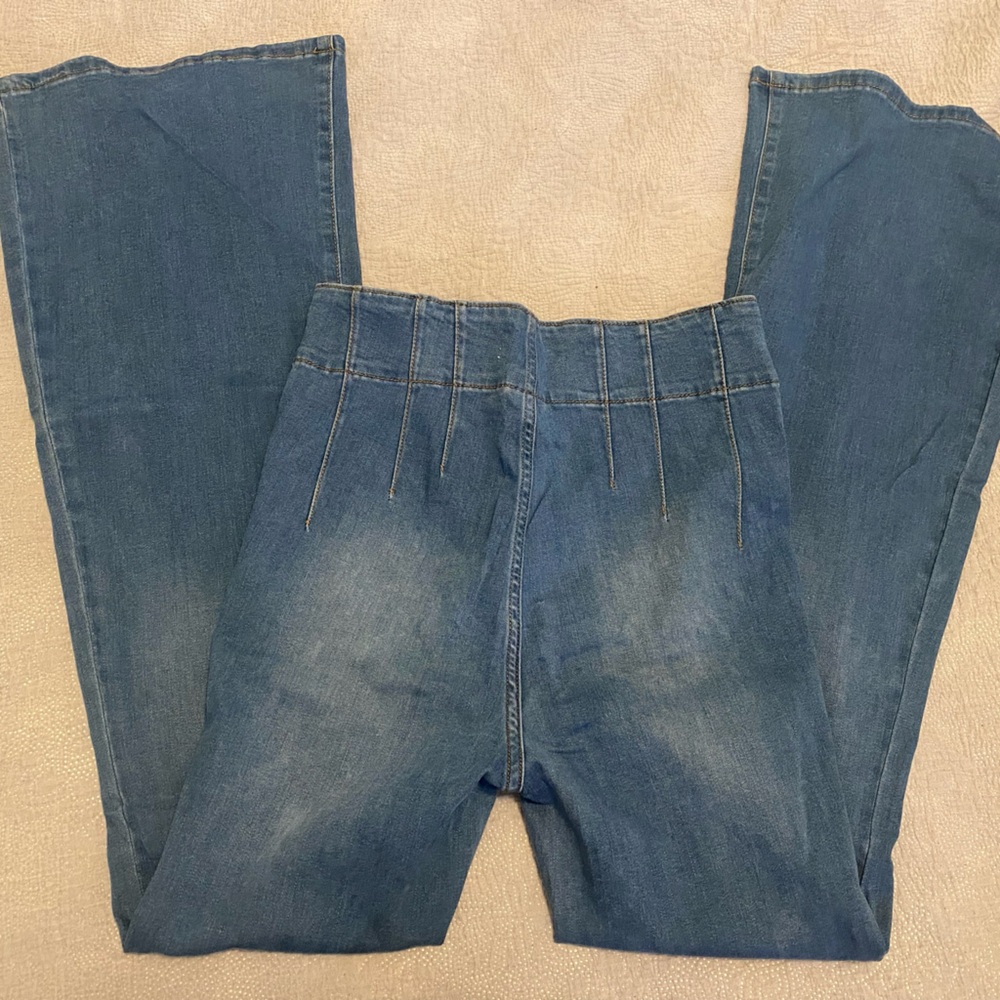 Vibrant M.I.U Classic Blue Jeans